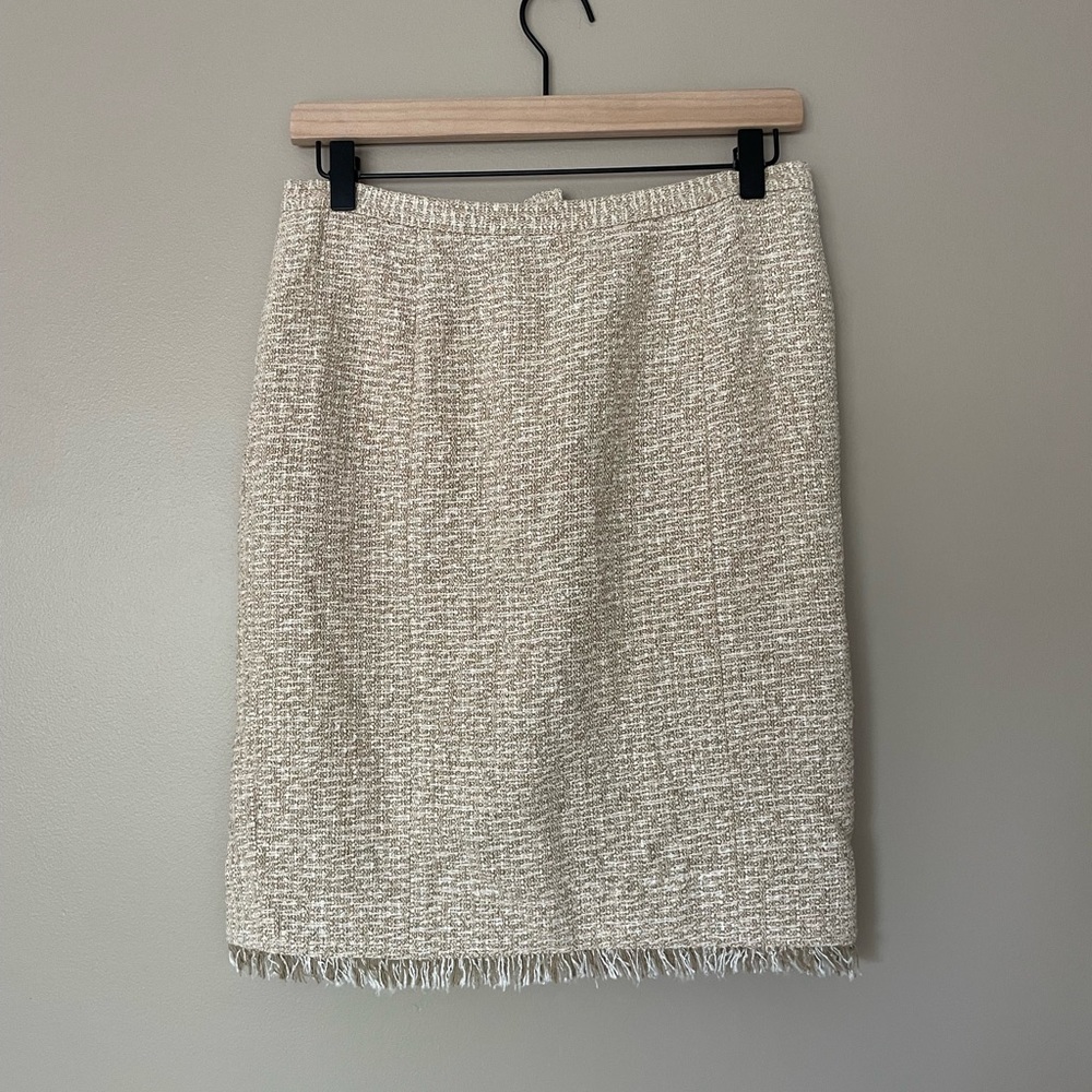 Tweed skirt with fringe detail